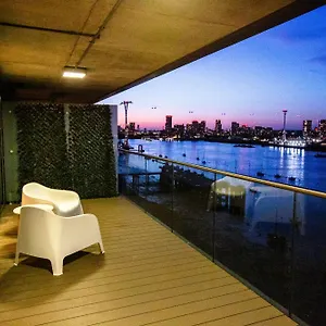 Waterfront- Greenwich O2 Arena 2 Bed Flat , London United Kingdom